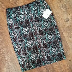 Paisley green black floral shapes stretch skirt
